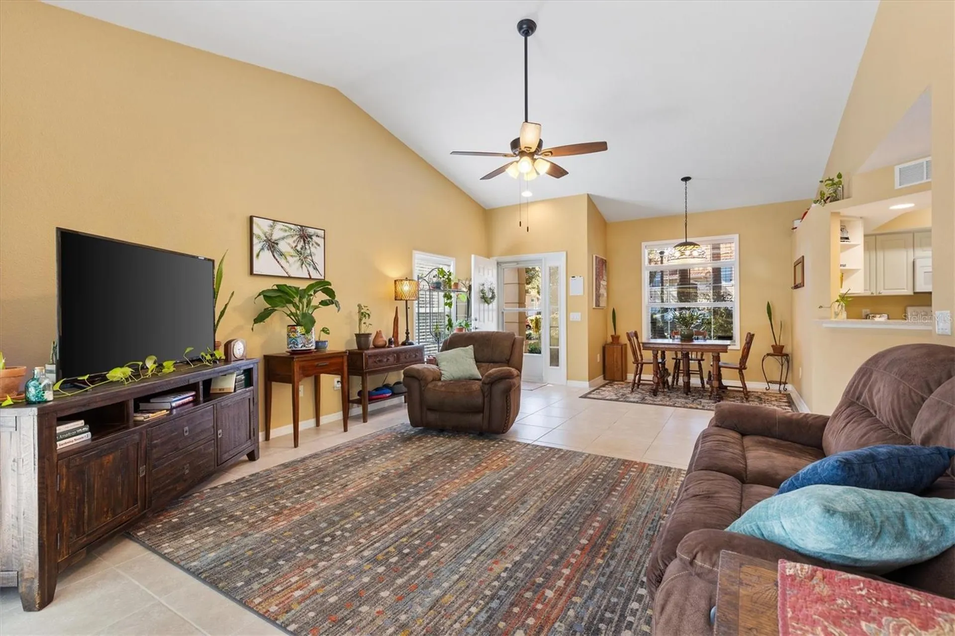 5415 Admiral Way Oxford FL 34484