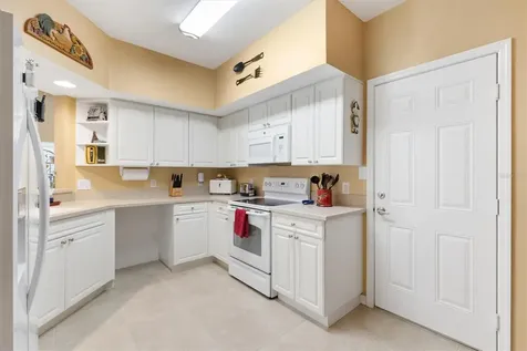 5415 Admiral Way Oxford FL 34484