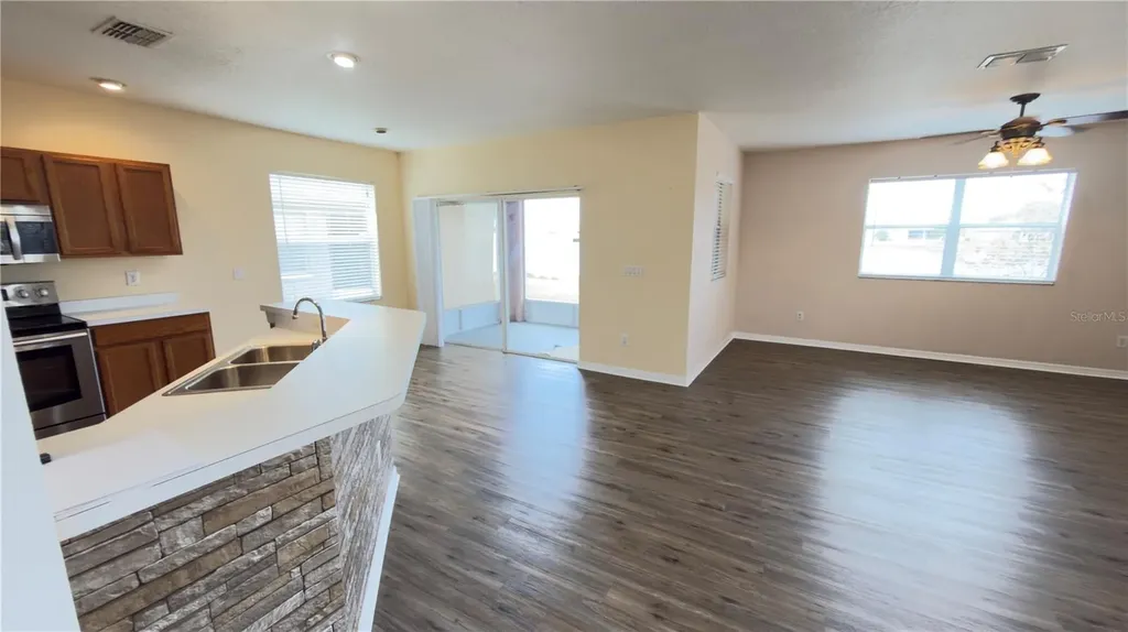 31405 Triborough Drive Wesley Chapel FL 33545