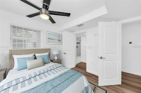 3007 Avenue F Holmes Beach FL 34217