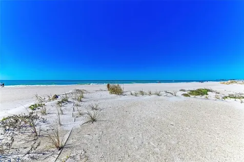 3007 Avenue F Holmes Beach FL 34217