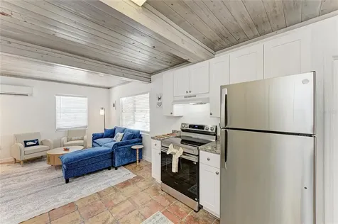 3007 Avenue F Holmes Beach FL 34217