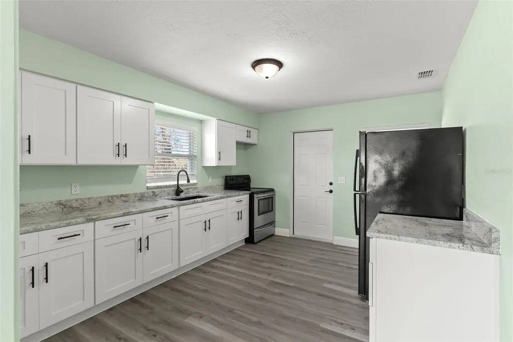 73 High Street Winter Haven FL 33880