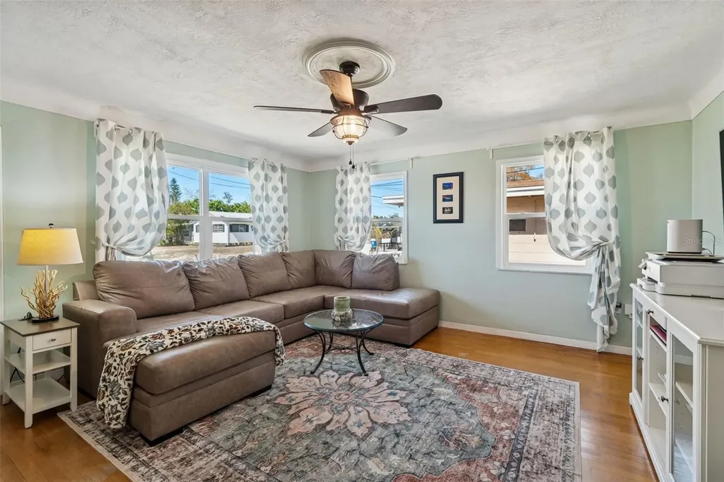5300 6th Street S St Petersburg FL 33705