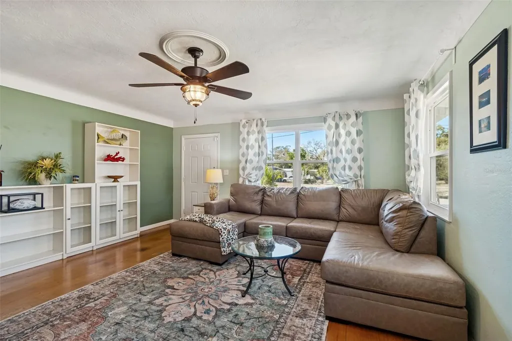 5300 6th Street S St Petersburg FL 33705
