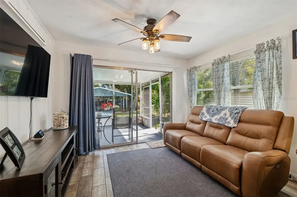 5300 6th Street S St Petersburg FL 33705