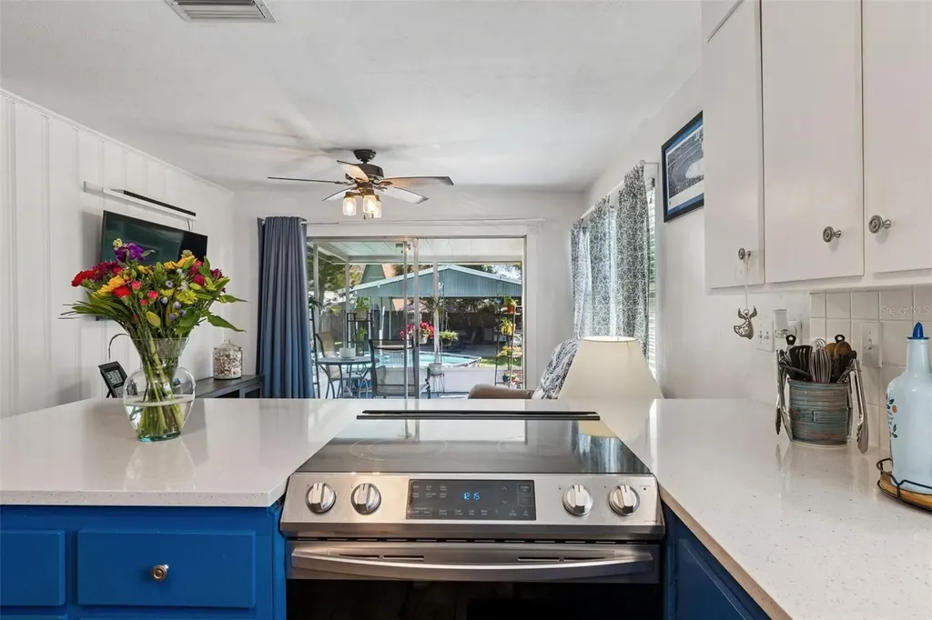 5300 6th Street S St Petersburg FL 33705