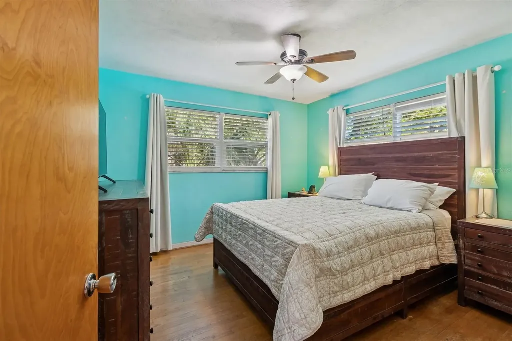 5300 6th Street S St Petersburg FL 33705