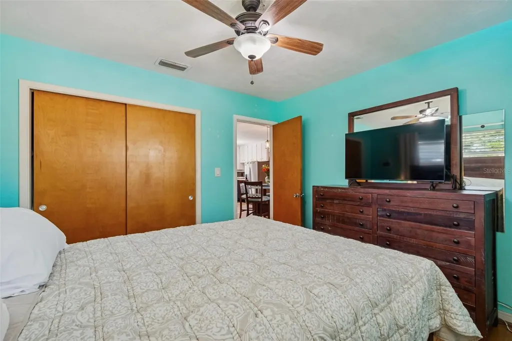 5300 6th Street S St Petersburg FL 33705