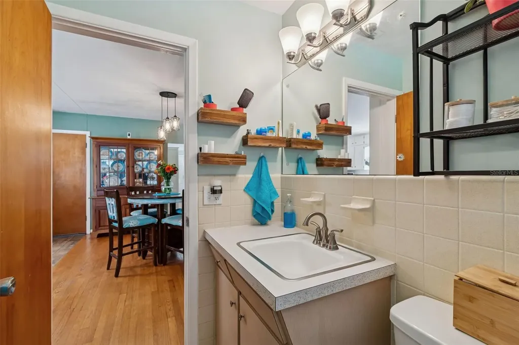 5300 6th Street S St Petersburg FL 33705
