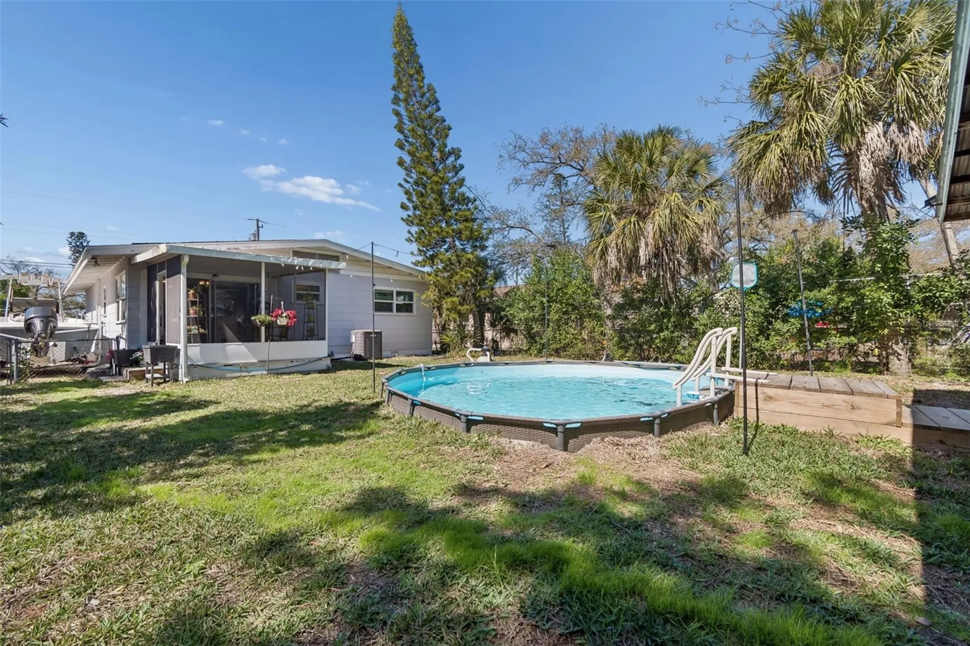 5300 6th Street S St Petersburg FL 33705