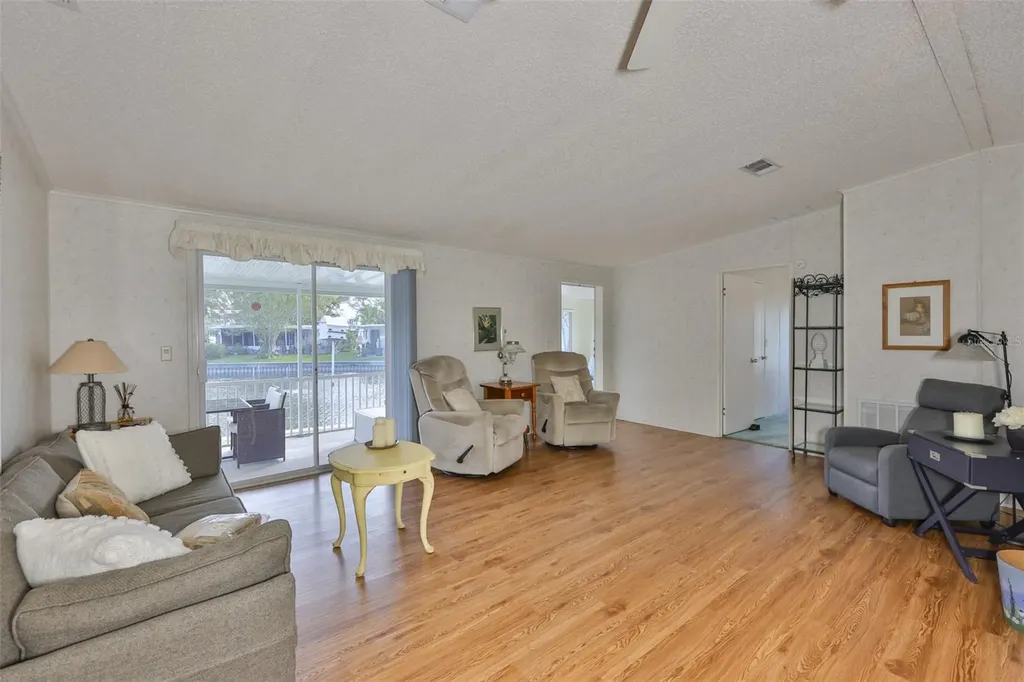 980 7th Street NW Largo FL 33770