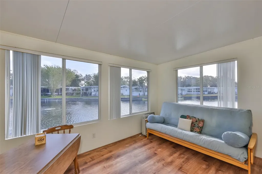 980 7th Street NW Largo FL 33770