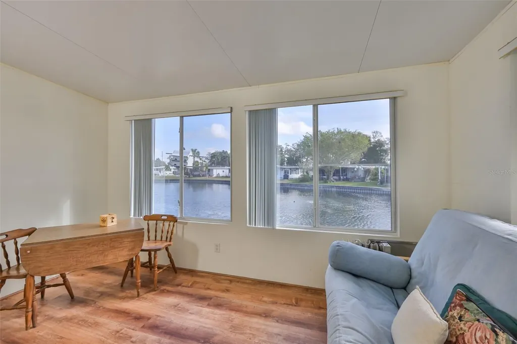 980 7th Street NW Largo FL 33770