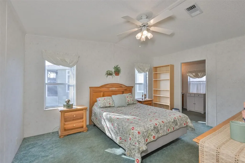 980 7th Street NW Largo FL 33770