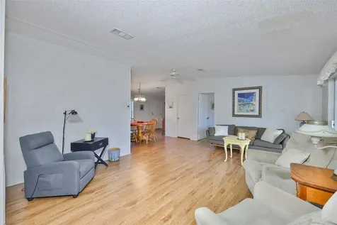 980 7th Street NW Largo FL 33770