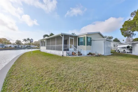 980 7th Street NW Largo FL 33770