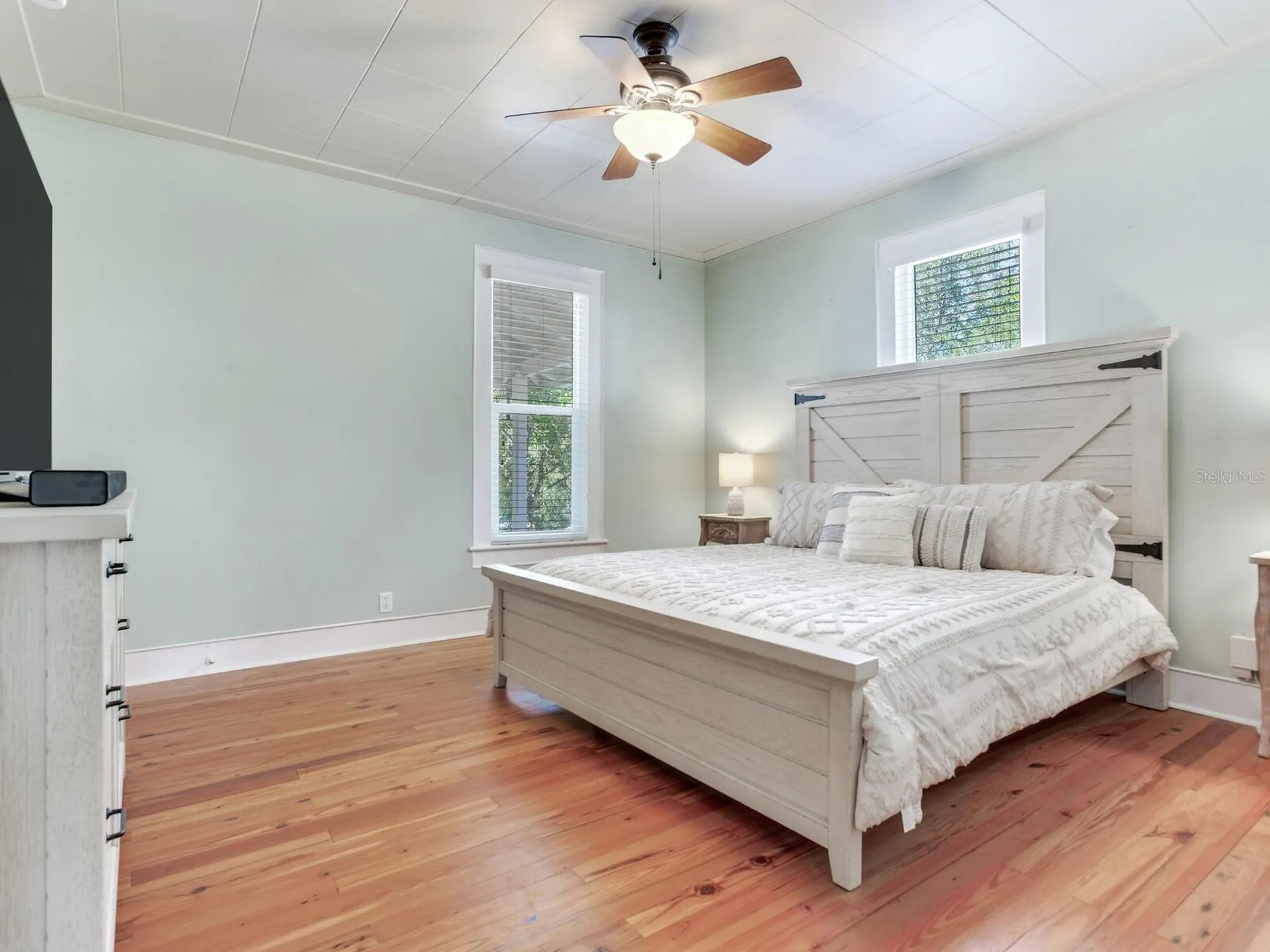 210 N Grosse Avenue Tarpon Springs FL 34689