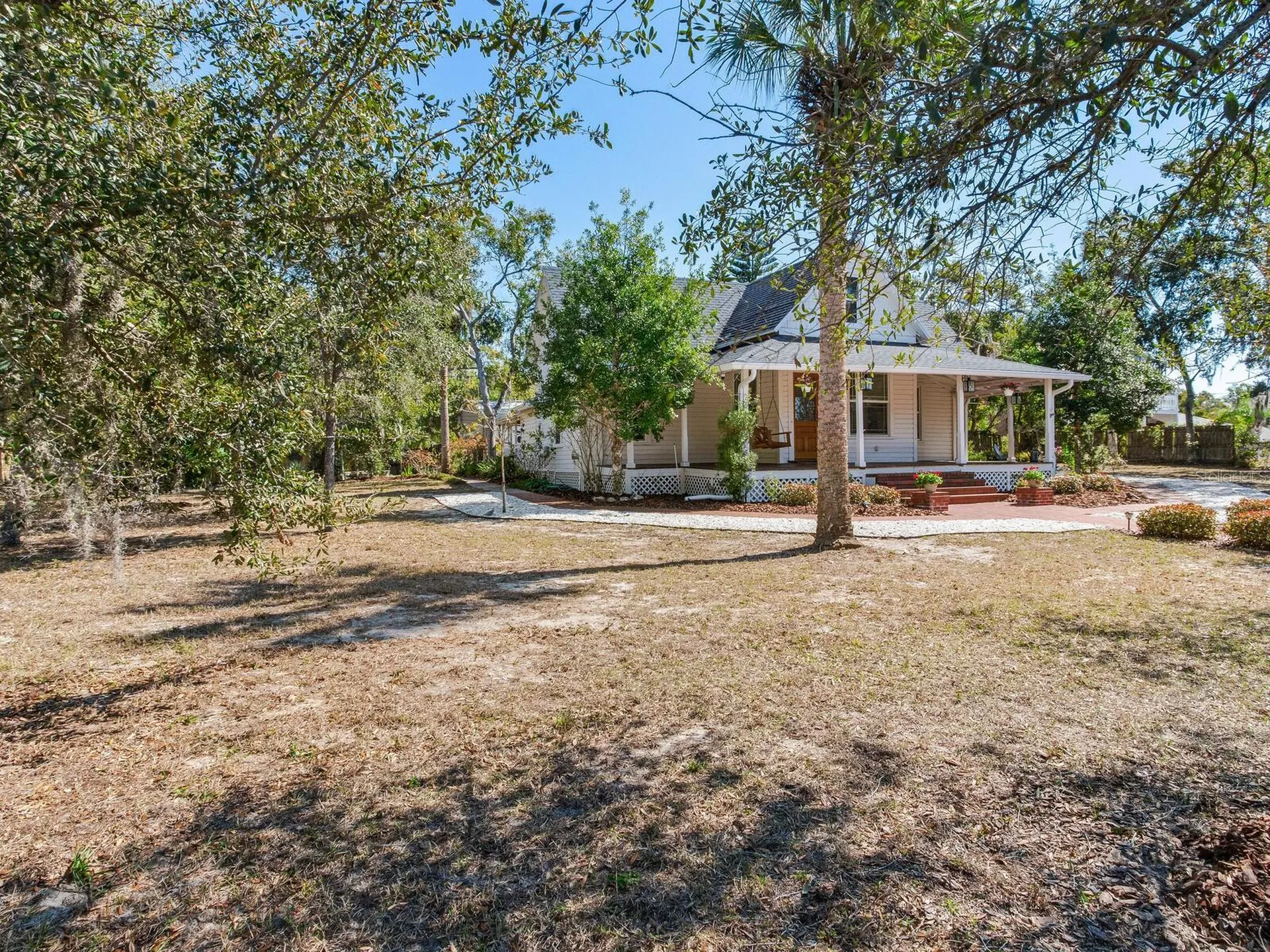 210 N Grosse Avenue Tarpon Springs FL 34689