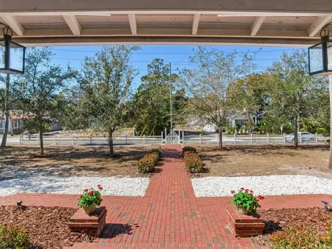 210 N Grosse Avenue Tarpon Springs FL 34689