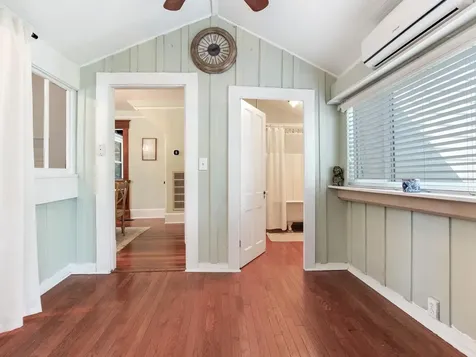 210 N Grosse Avenue Tarpon Springs FL 34689
