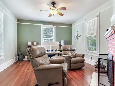 210 N Grosse Avenue Tarpon Springs FL 34689