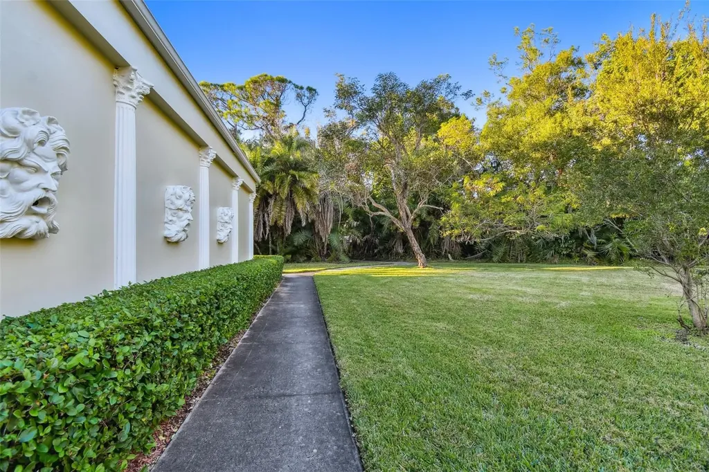 11162 Kapok Grand Circle Madeira Beach FL 33708