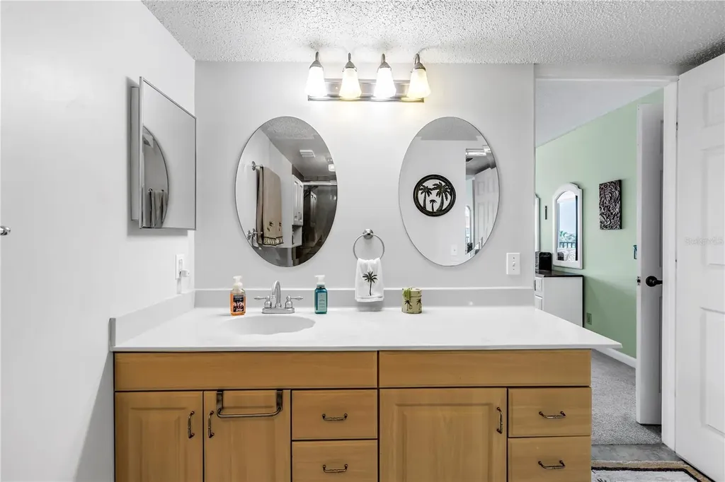 6265 Sun Boulevard St Petersburg FL 33715
