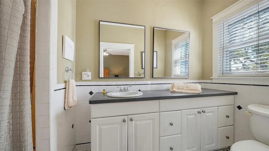 1751 Floyd Street Sarasota FL 34239