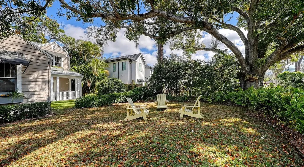 1751 Floyd Street Sarasota FL 34239