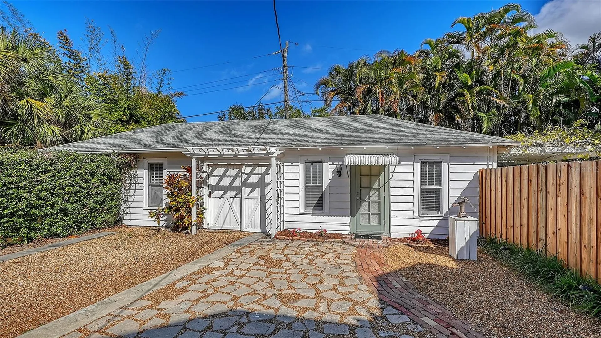 1751 Floyd Street Sarasota FL 34239