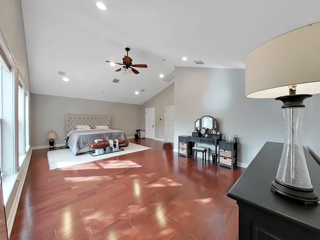 4313 W Granada Street Tampa FL 33629