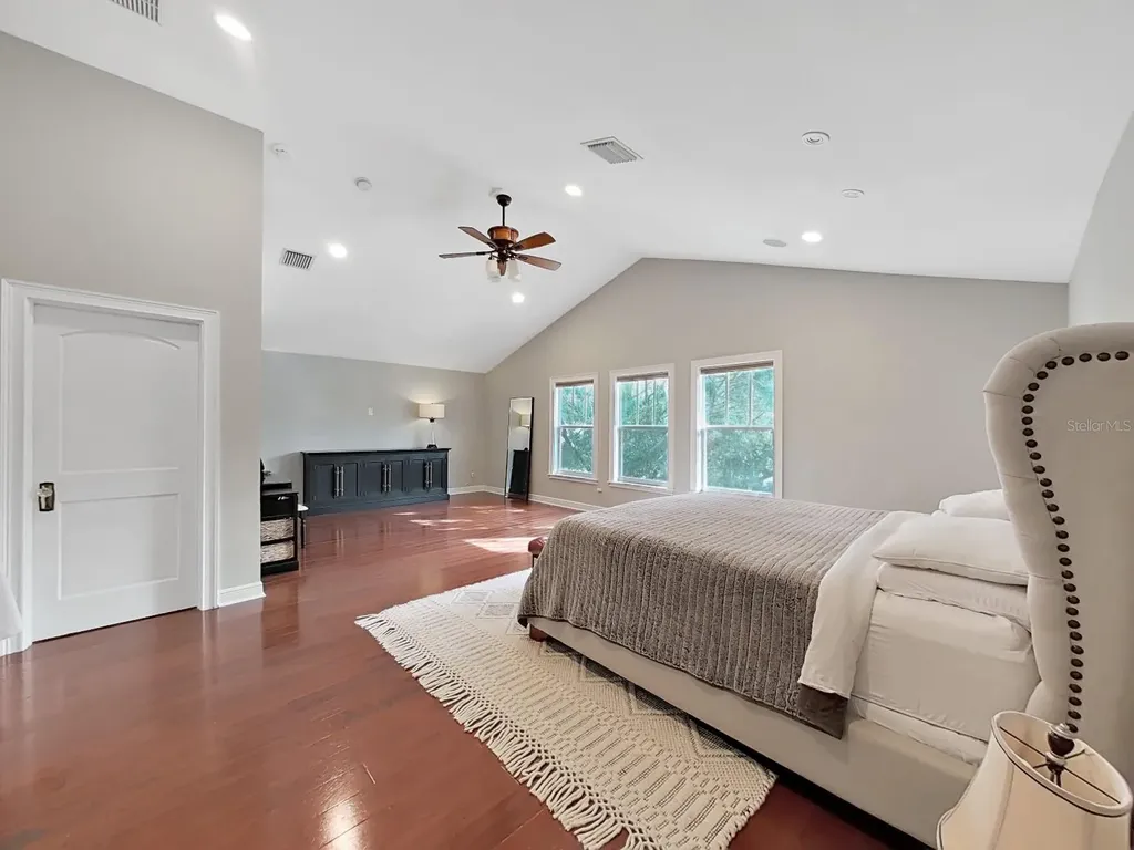 4313 W Granada Street Tampa FL 33629