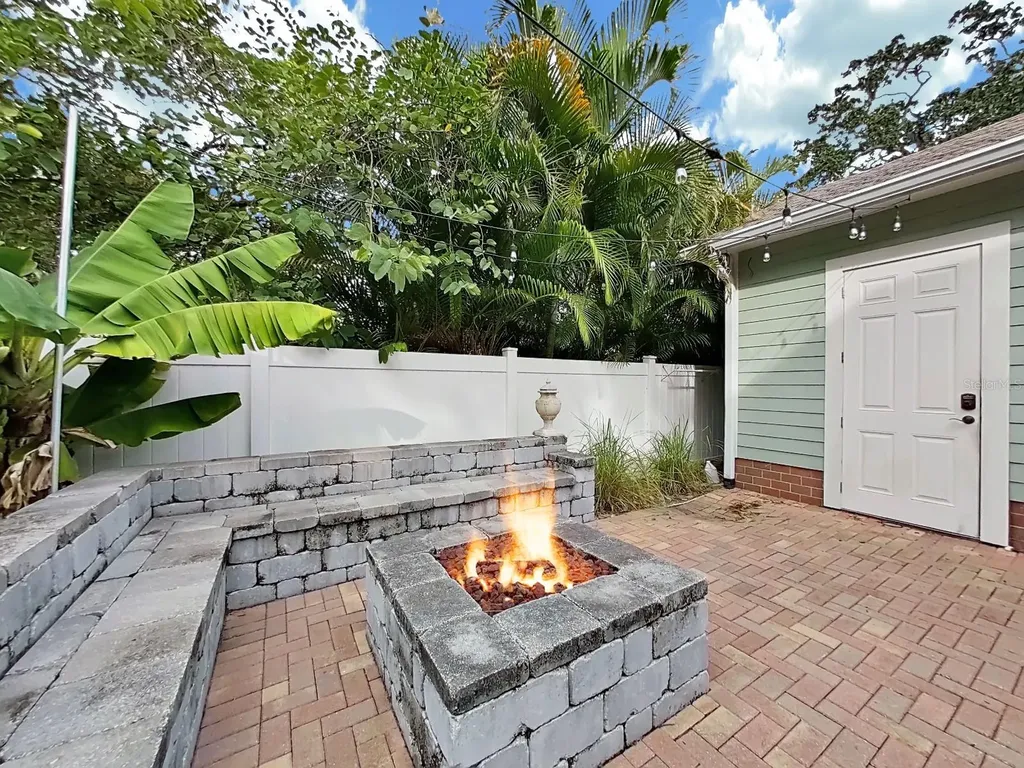 4313 W Granada Street Tampa FL 33629
