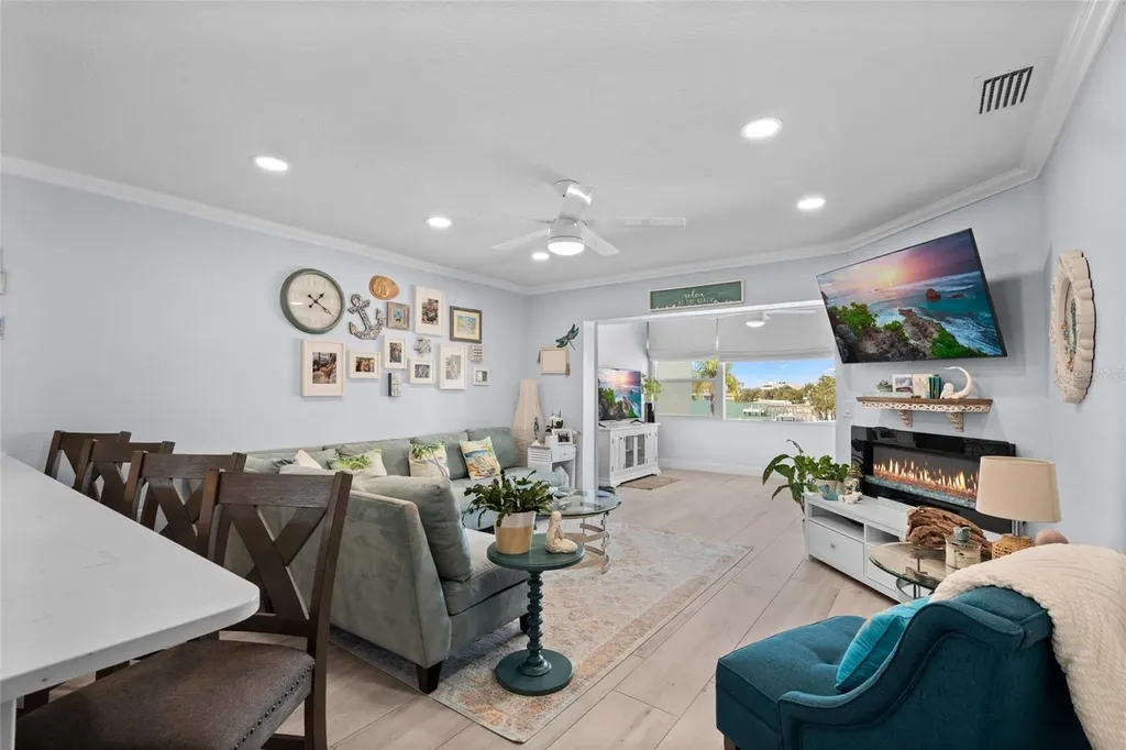 1898 Shore Drive S South Pasadena FL 33707