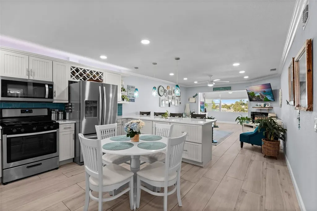 1898 Shore Drive S South Pasadena FL 33707