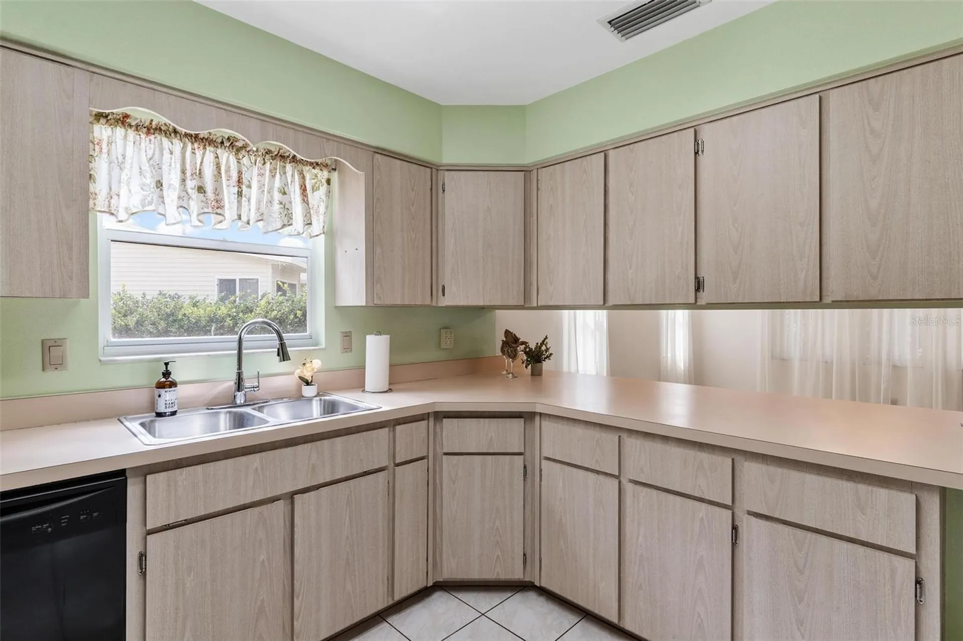 822 Dundee Circle Leesburg FL 34788