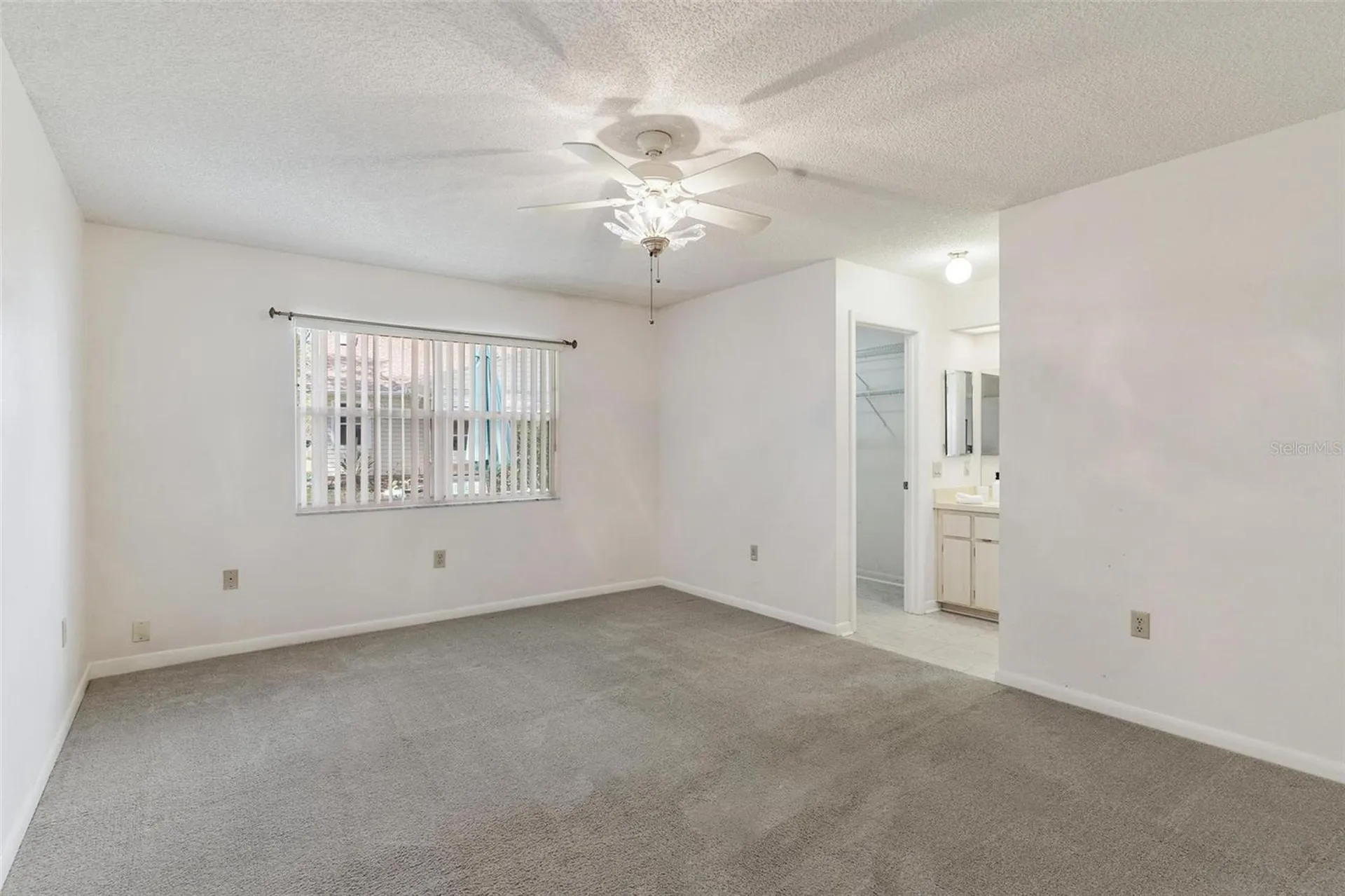 822 Dundee Circle Leesburg FL 34788
