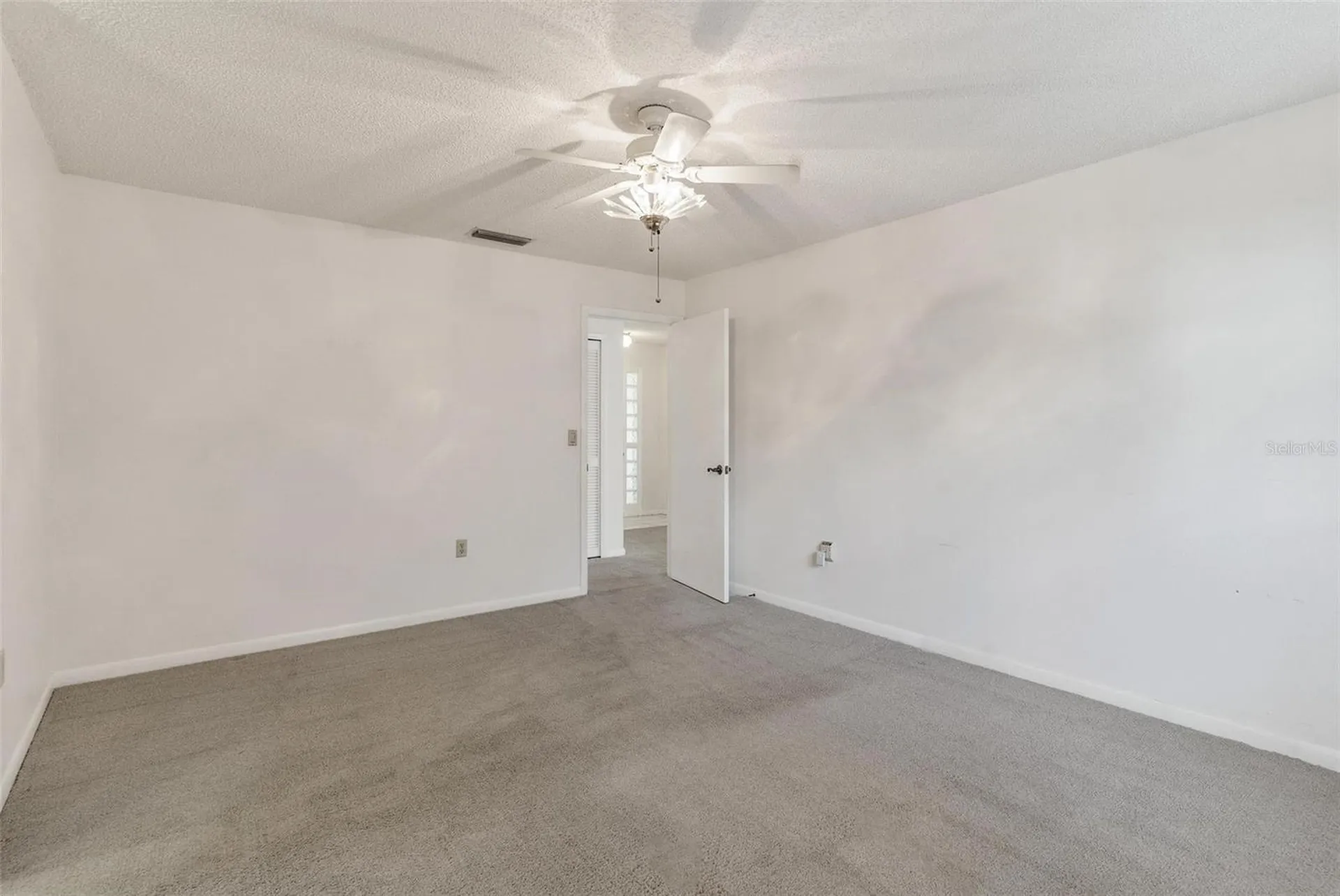 822 Dundee Circle Leesburg FL 34788