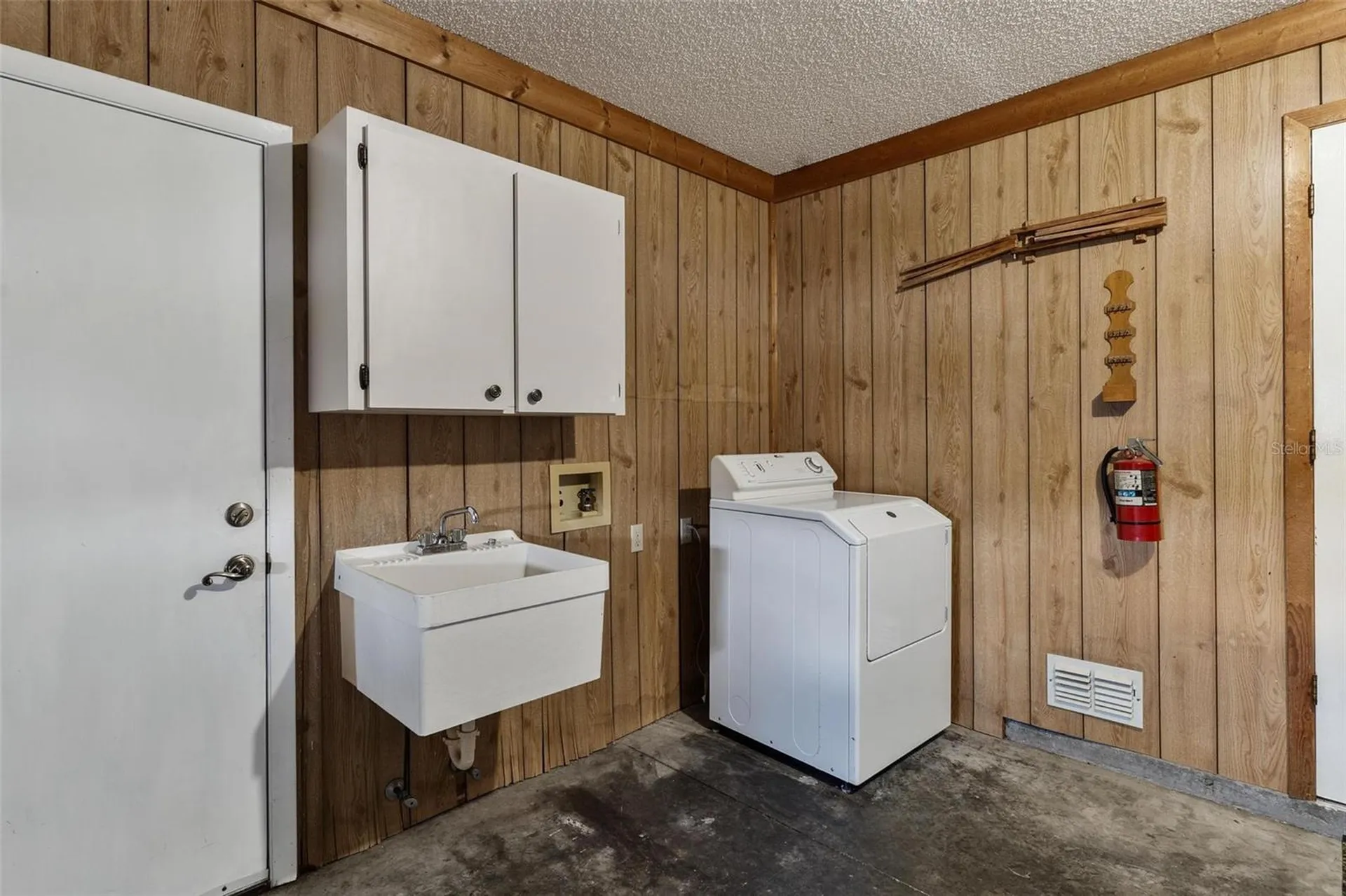 822 Dundee Circle Leesburg FL 34788