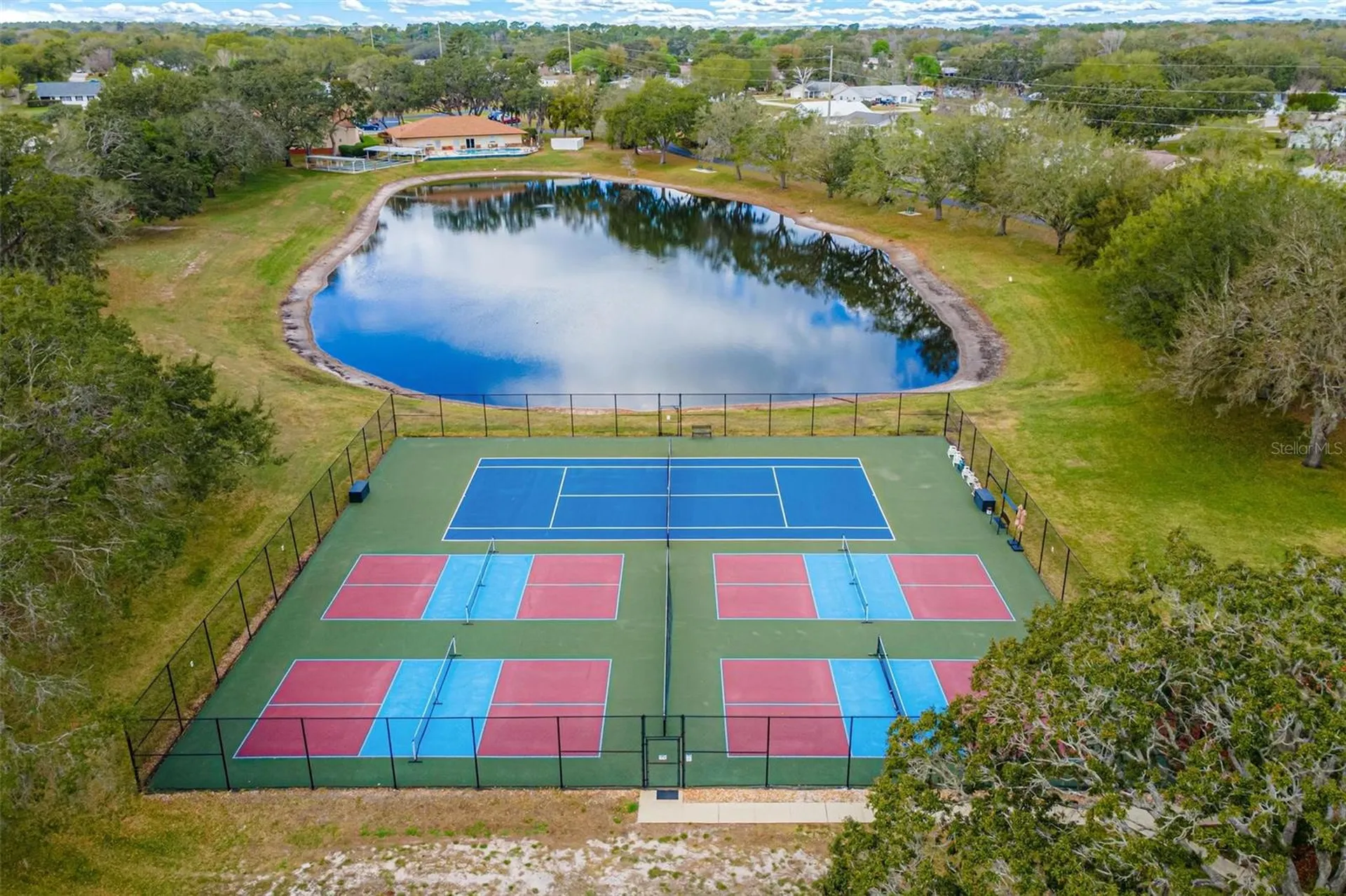 822 Dundee Circle Leesburg FL 34788