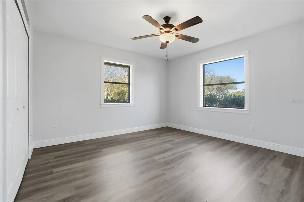 370 Sand Pine Place Geneva FL 32732