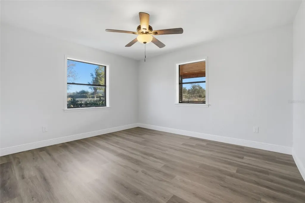 370 Sand Pine Place Geneva FL 32732