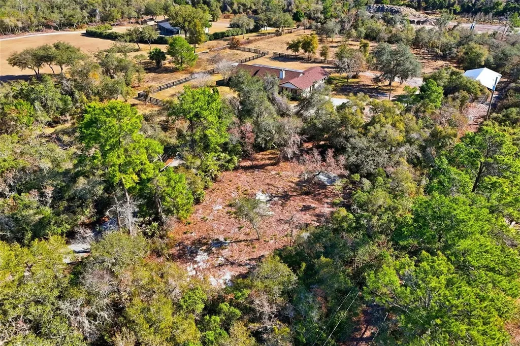 370 Sand Pine Place Geneva FL 32732