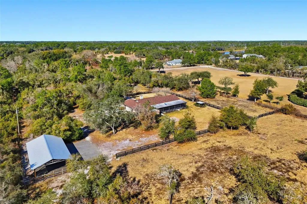 370 Sand Pine Place Geneva FL 32732