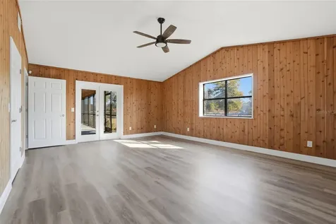 370 Sand Pine Place Geneva FL 32732