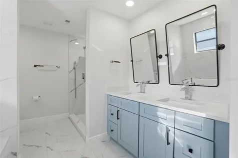 370 Sand Pine Place Geneva FL 32732
