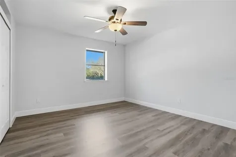 370 Sand Pine Place Geneva FL 32732