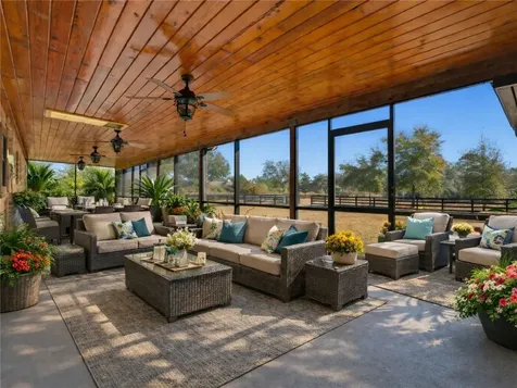 370 Sand Pine Place Geneva FL 32732