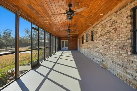 370 Sand Pine Place Geneva FL 32732